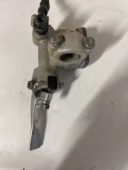 2000 Honda cr250r front brake caliper hose master