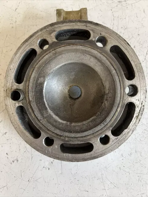1989 yamaha yz250 engine cylinder head 2