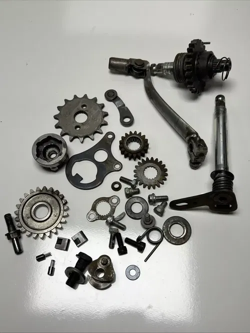 2004 Honda Cr85r Miscellaneous Engine Case Parts / Lower End /Kick Start/shift