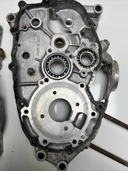 1981 Kawasaki Kd80m Engine Crankcases/ Left Right Case Cases