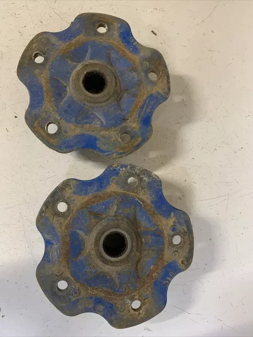 1988 Suzuki lt250r rear axle hubs