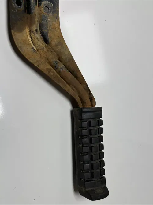 1984 honda atc 125m Foot Pegs / Footrest