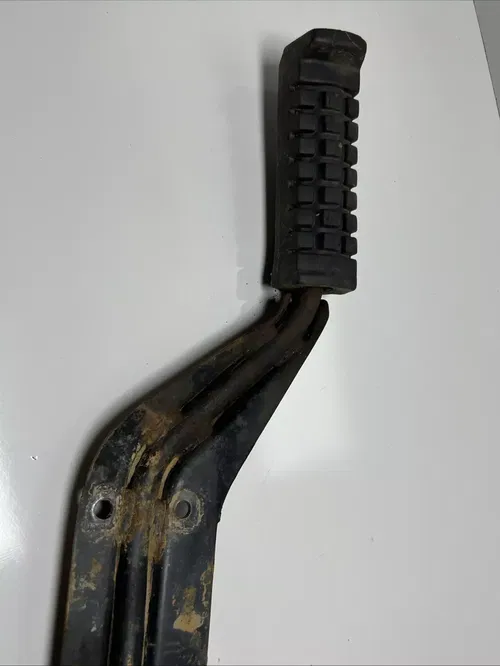 1984 honda atc 125m Foot Pegs / Footrest