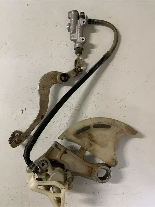 2005 honda crf250r rear brake caliper master pedal hose 2