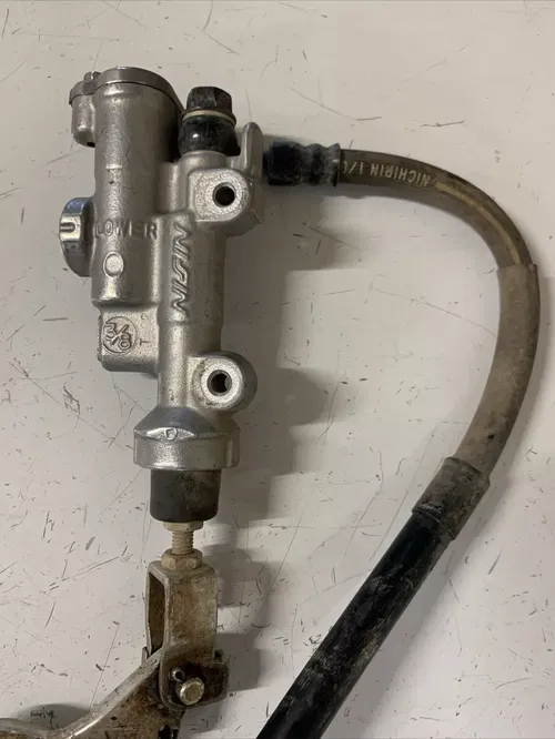 2005 honda crf250r rear brake caliper master pedal hose 2