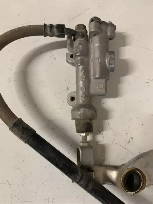 2005 honda crf250r rear brake caliper master pedal hose 2