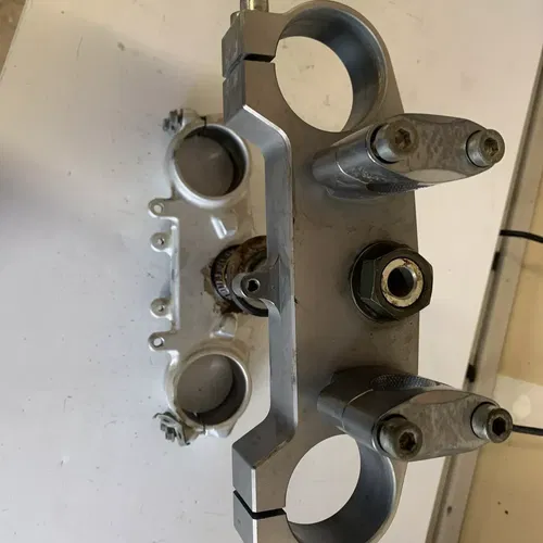 2002 yamaha yz426 tag triple clamps