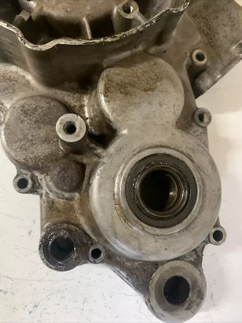 1989 Suzuki rm250 left engine case crankcase