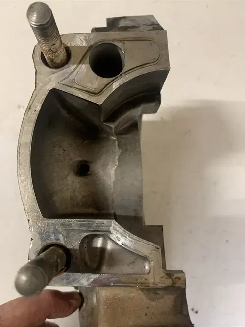 1989 Suzuki rm250 left engine case crankcase