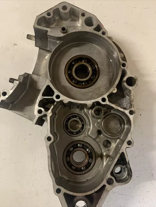 1989 Suzuki rm250 left engine case crankcase