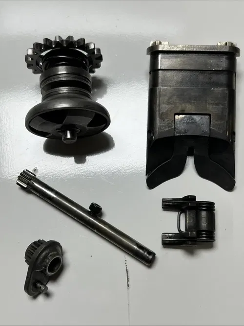 2001 Kawasaki Kx125 Power Valve/ Exhaust Valve Assembly