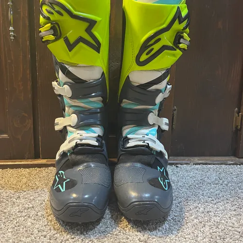 Alpinestars Tech 7 - Size 10