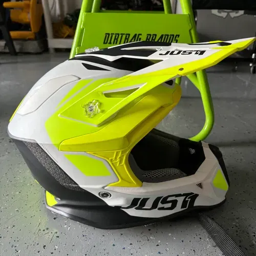 Just1 Racing Helmet