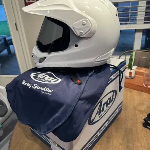 Arai XD4 White Medium