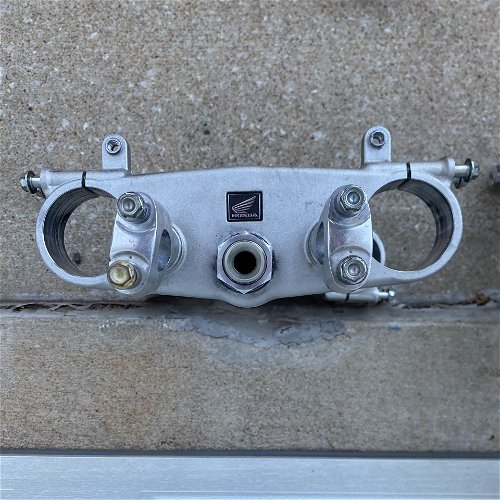 Honda Triple Clamps With Steering Stabslizer