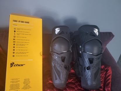 Thor Force XP knee guard