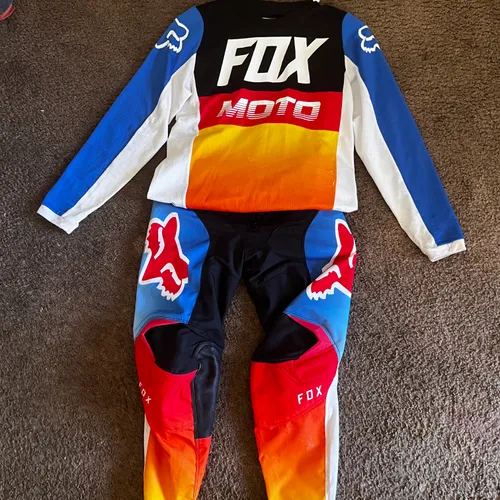 Youth Fox Racing Gear Combo - Size L/24