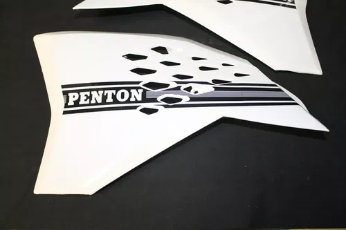 CUSTOM RADIATOR SHROUDS WITH PENTON DECALS 7730805000030A