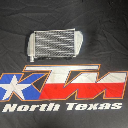 KTM Husky 18-24, Gas Gas 21-24  Left radiator new take off