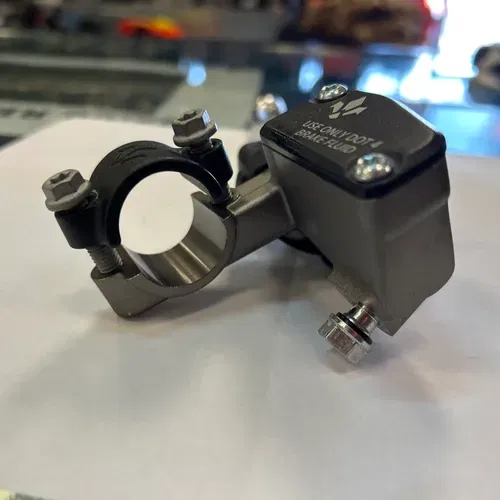 Front Brake Master Cylinder 