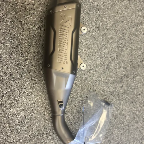 Titanium Akrapović Silencer 