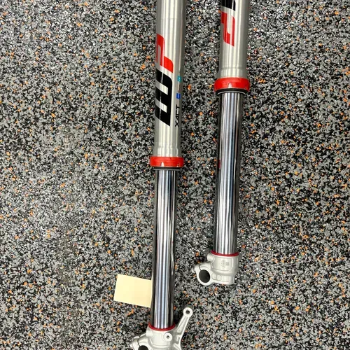 WP Takeoff XACT Forks OEM Suspension