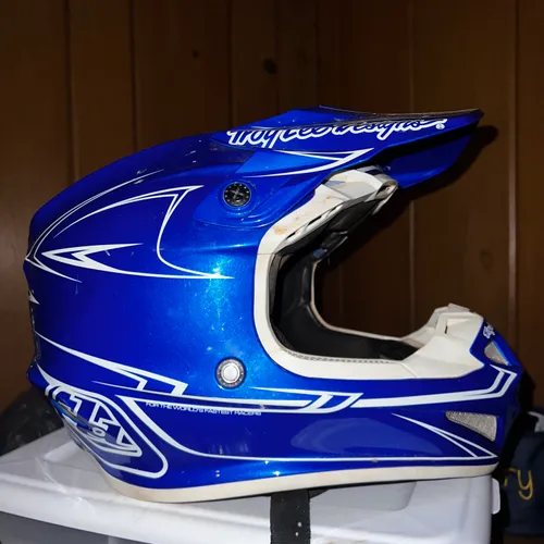Troy Lee Designs Helmets - Size XL
