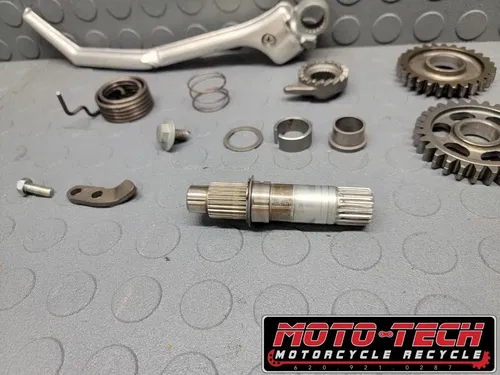 🔥2004 HONDA CR250R OEM KICKSTART KIT ✅ SPINDLE SHAFT GEAR  28251-KZ3-690 291🔥