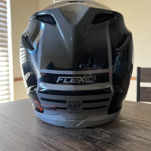 Bell Moto 9 Flex Helmets - Size S