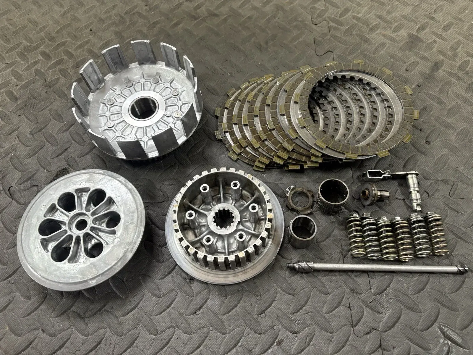 2000 99-24 YZ250 YZ 250 OEM Clutch Set Primary Driven Gear Hub Basket Plates