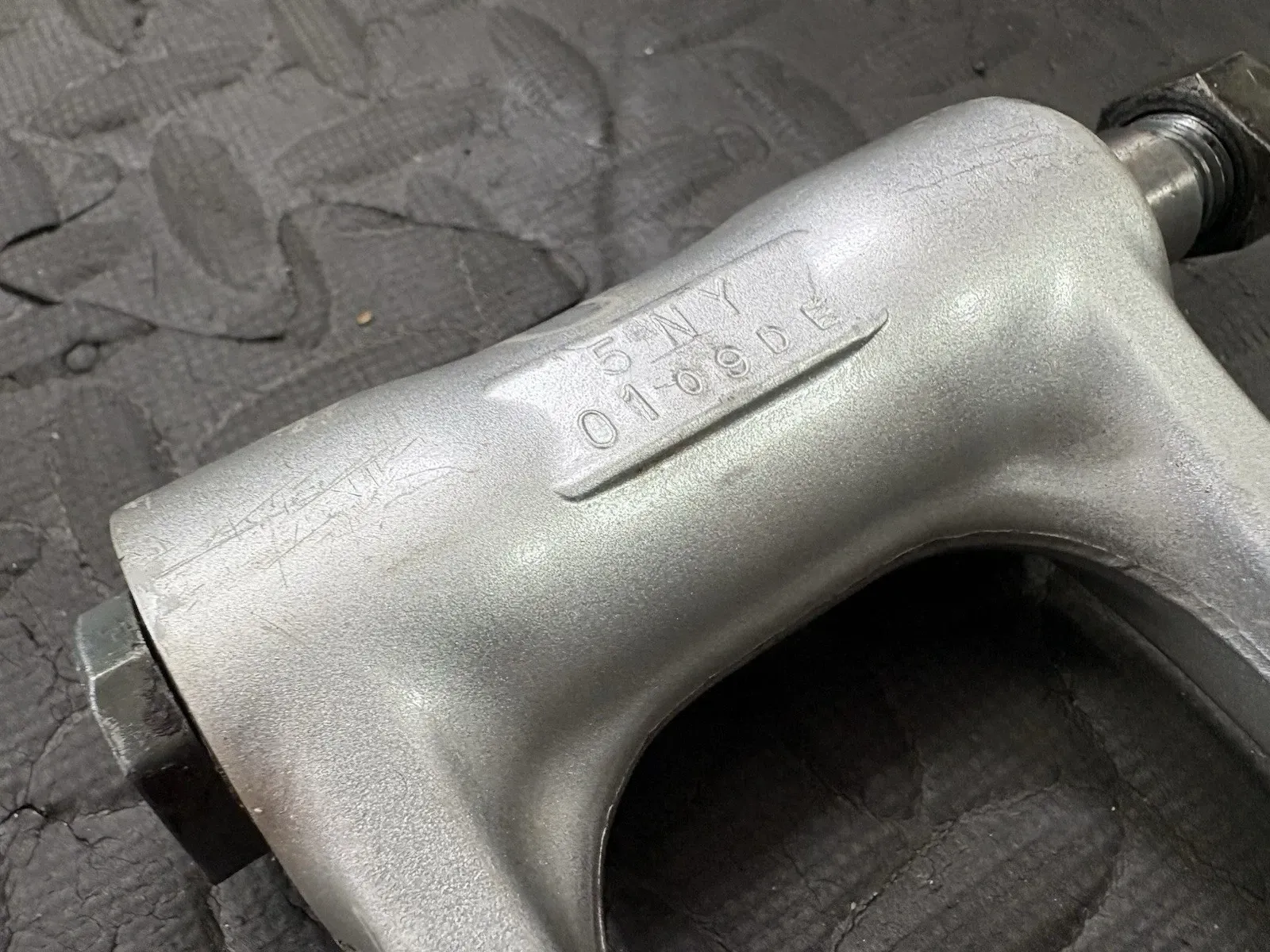 2002-2004 2002 YAMAHA YZ125 YZ250 OEM REAR SHOCK SUSPENION LINKAGE LINKS