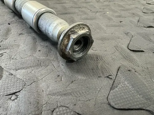 98-05 YZ125 YZ250 YZ450F YZ400F Front Axle Spindle Spacer OEM 5BE-25181-00-00