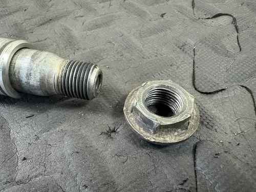 98-05 YZ125 YZ250 YZ450F YZ400F Front Axle Spindle Spacer OEM 5BE-25181-00-00