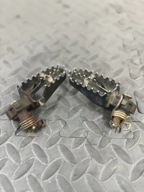 2001 97-03 YZ125 250 WR426F OEM FOOT PEGS REST STEP ARM 5ET-27411-00-00 CONTROL
