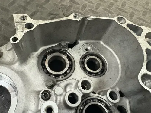 2006 06-09 YZ450F YZ 450F Right Crankcase Engine Bottom Carter Block Half Case