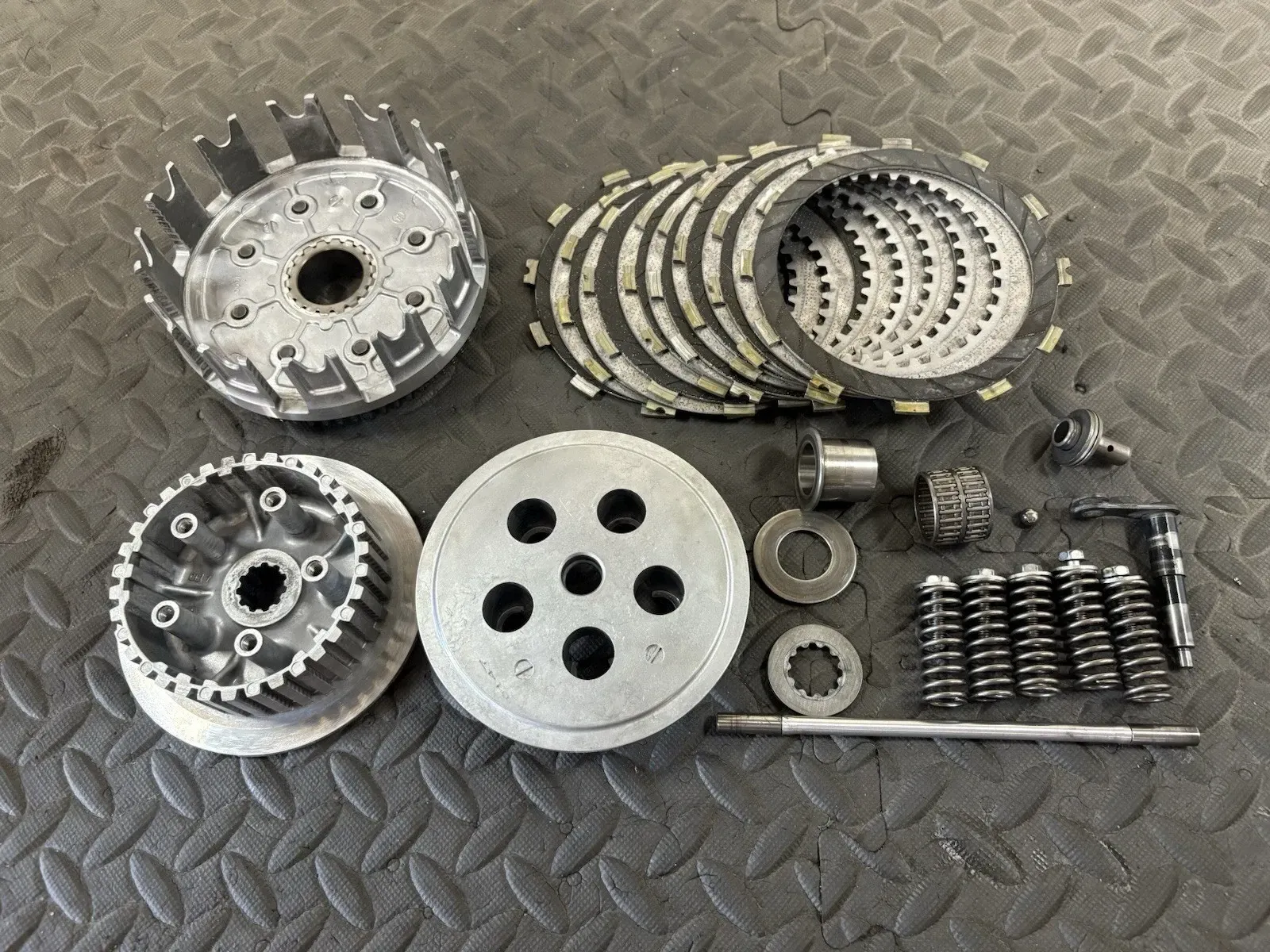 10-14 2010 KX250F KX 250F OEM Clutch Kit Primary Driven Gear Basket Hub Assembly