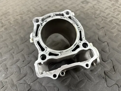 2006 2001-2013 Yamaha YZ250F OEM Cylinder Top End Jug 77mm Bore 5XC-11311-20-00
