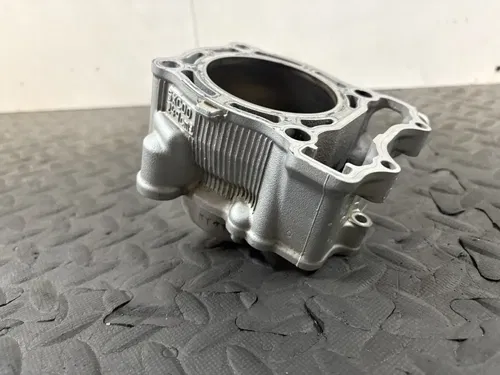 2006 2001-2013 Yamaha YZ250F OEM Cylinder Top End Jug 77mm Bore 5XC-11311-20-00