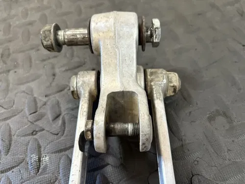 1998 YZ125 YZ250 YZ400F WR400F OEM LINKAGE LINK MONOSHOCK ROD ARM SWING CUSHION