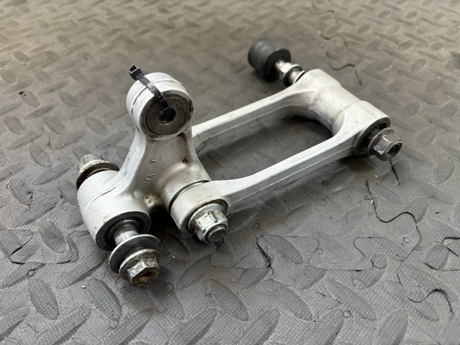 2004-2006 RMZ250 OEM Rear Shock Linkage Cushion Lever Rod Relay Set K4610-20044