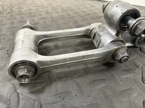 2010 - 2011 Kawasaki KX450F KX 450F Rear Monoshock Mono Shock Link Linkage Pivot