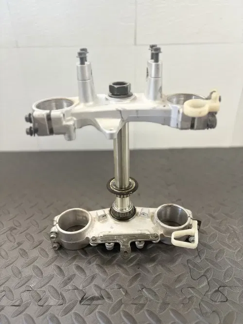 00-03 Yamaha 2001 WR426F Steering Stem Upper Clamp Triple Tree Bridge Top Fork