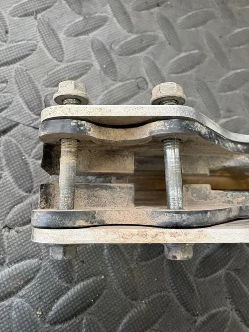 03 04 Yamaha YZ125 YZ450F YZ250 F Chain Guide Slider Support 5UN-22128-00-00