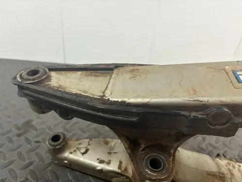2002 99-02 KX125 KX 125 OEM Swingarm Rear Suspension Fork Wheel Support Brace
