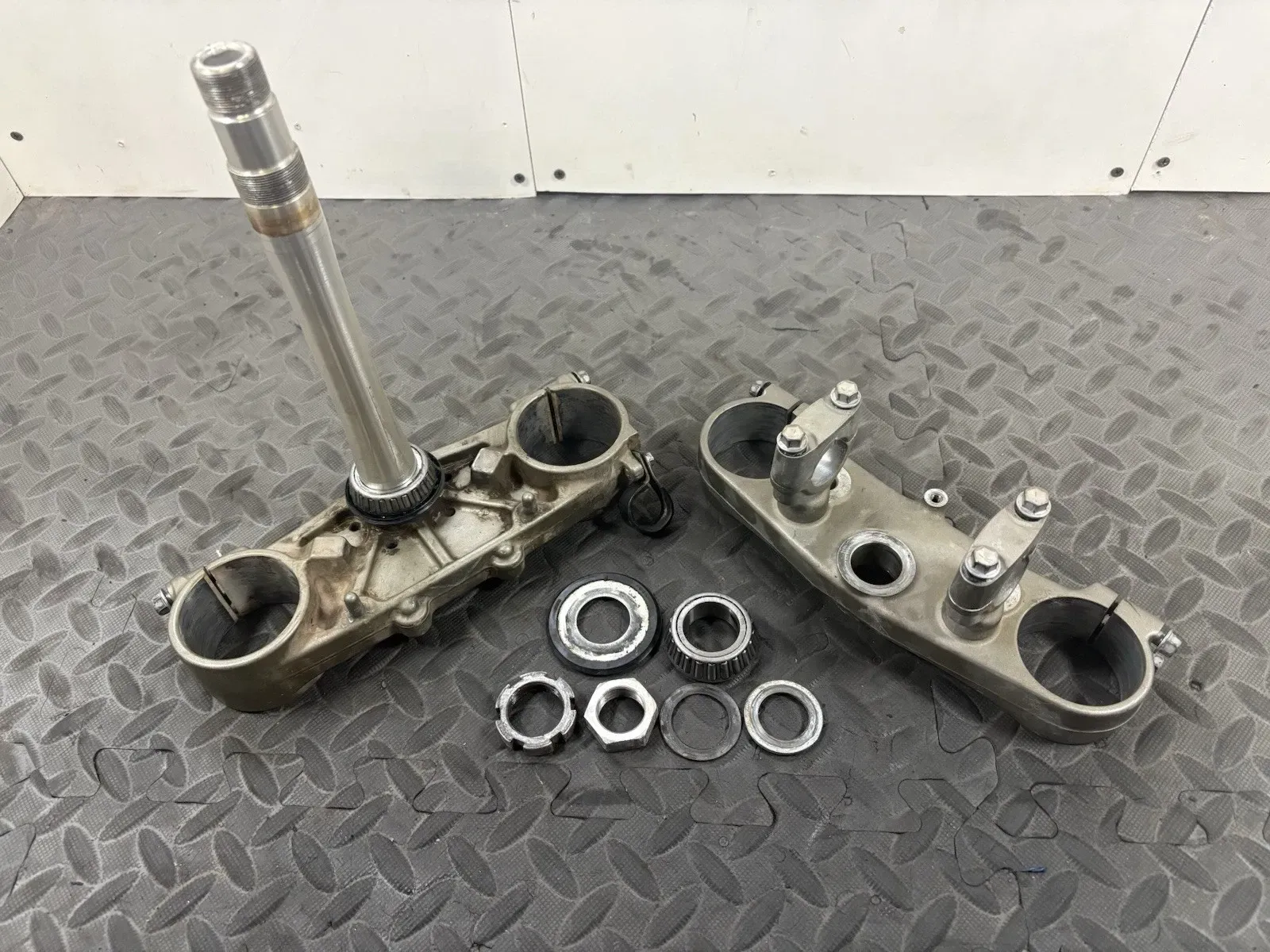 2009 08-09 YZ250F YZ 250F Triple Tree Clamp Set Steering Stem Fork Brace Holder