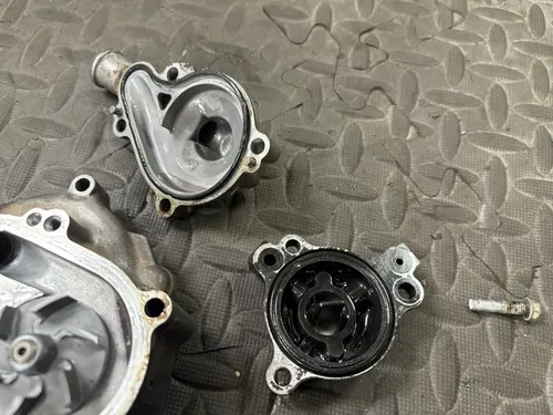 2009 YAMAHA 07-13 WR250F 06-13 YZ250F OEM RIGHT SIDE CASE INNER CLUTCH COVER