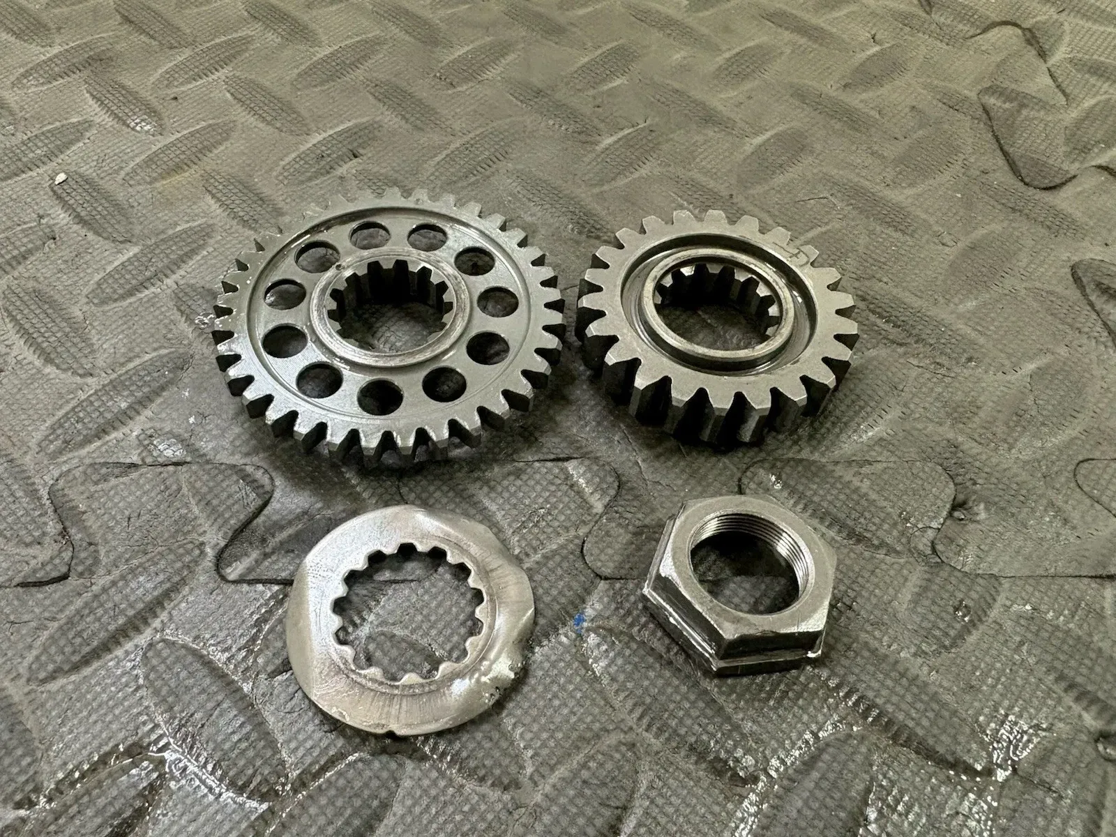 OEM Yamaha Balancer Shaft Main Drive Gear YZ450F WR450 03-2013  5TA-11536-00-00