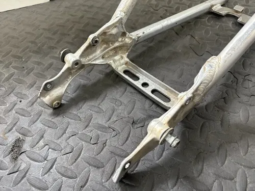 06-09 HONDA CRF250R OEM REAR BACK SUB FRAME SUBFRAME 50200-KRN-850  07 08 09