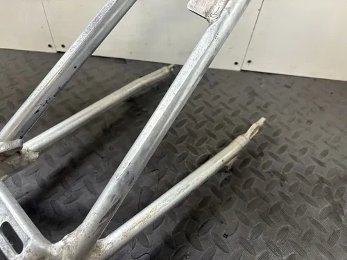 06-09 HONDA CRF250R OEM REAR BACK SUB FRAME SUBFRAME 50200-KRN-850  07 08 09