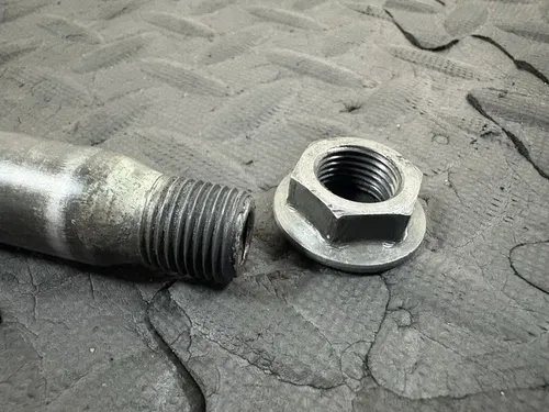 2003 99-04 YZ125 YZ250 YZ450F YZ426F OEM Front Axle Spindle Bolt 5BE-25181-00-00